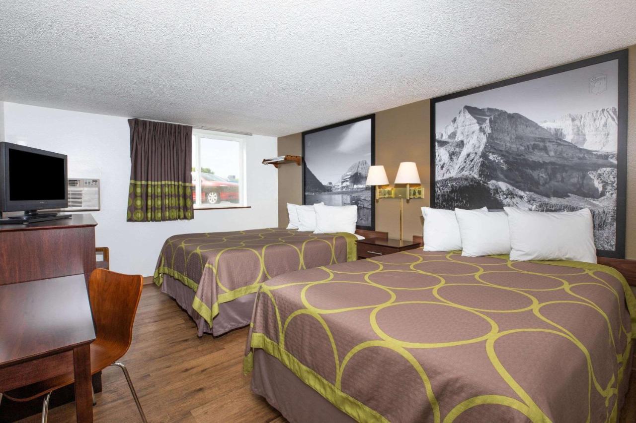 Hotel Super 8 By Wyndham Missoula/Brooks Street Zewnętrze zdjęcie